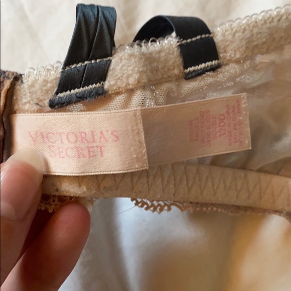 Victoria’s Secret bra - Picture 5 of 5